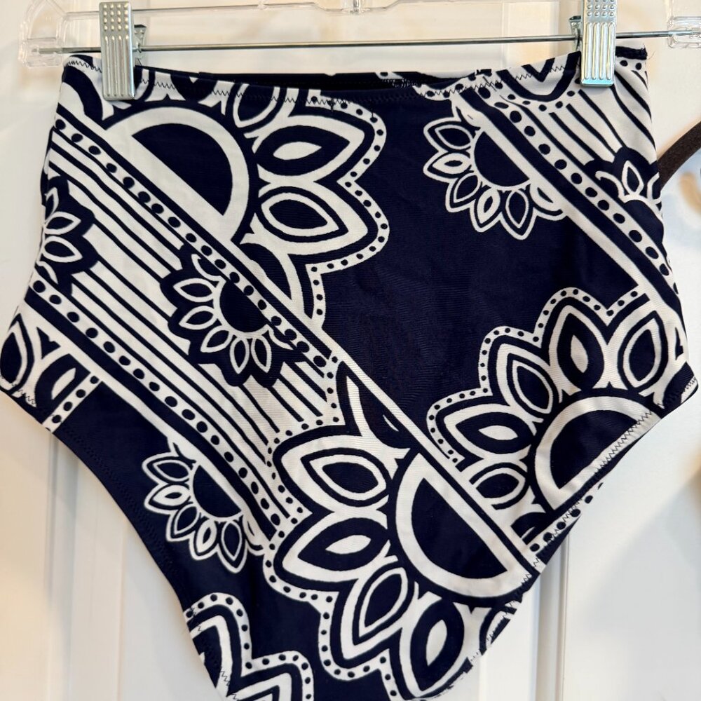 Aerie High Waisted Bikini Set Navy White Cutout Ring Top Size M - Picture 9 of 12
